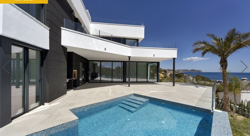 Modern luxury villa newly built with sea views in Les Bassetes Calpe